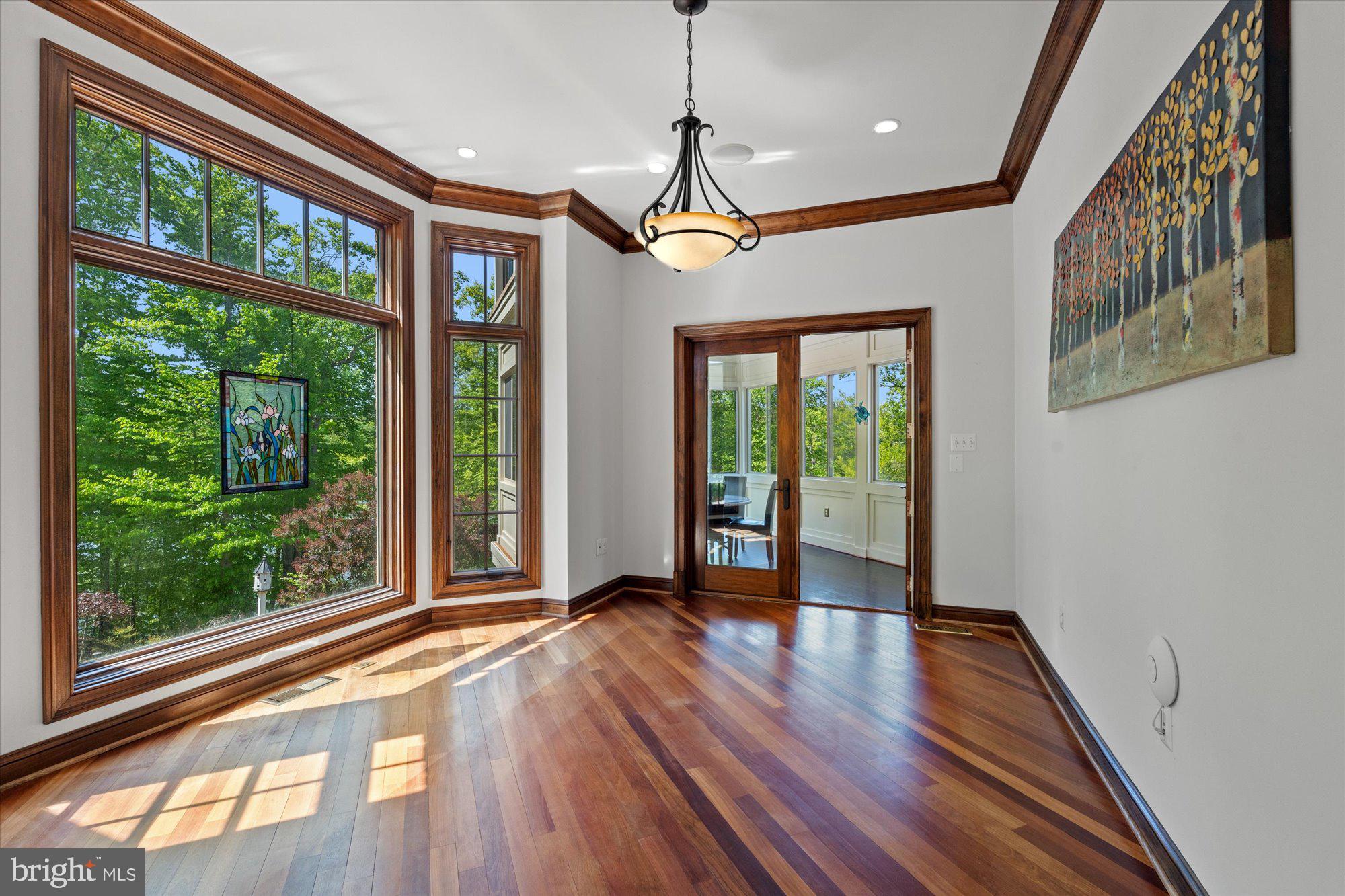 10036 LAKE OCCOQUAN DRIVE