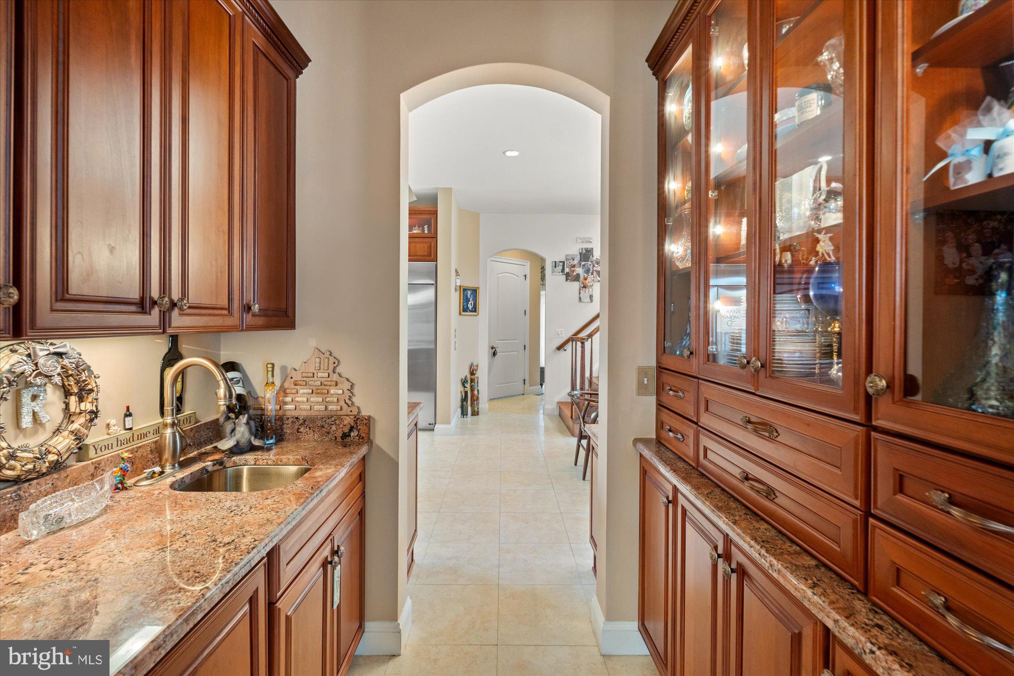 10036 LAKE OCCOQUAN DRIVE