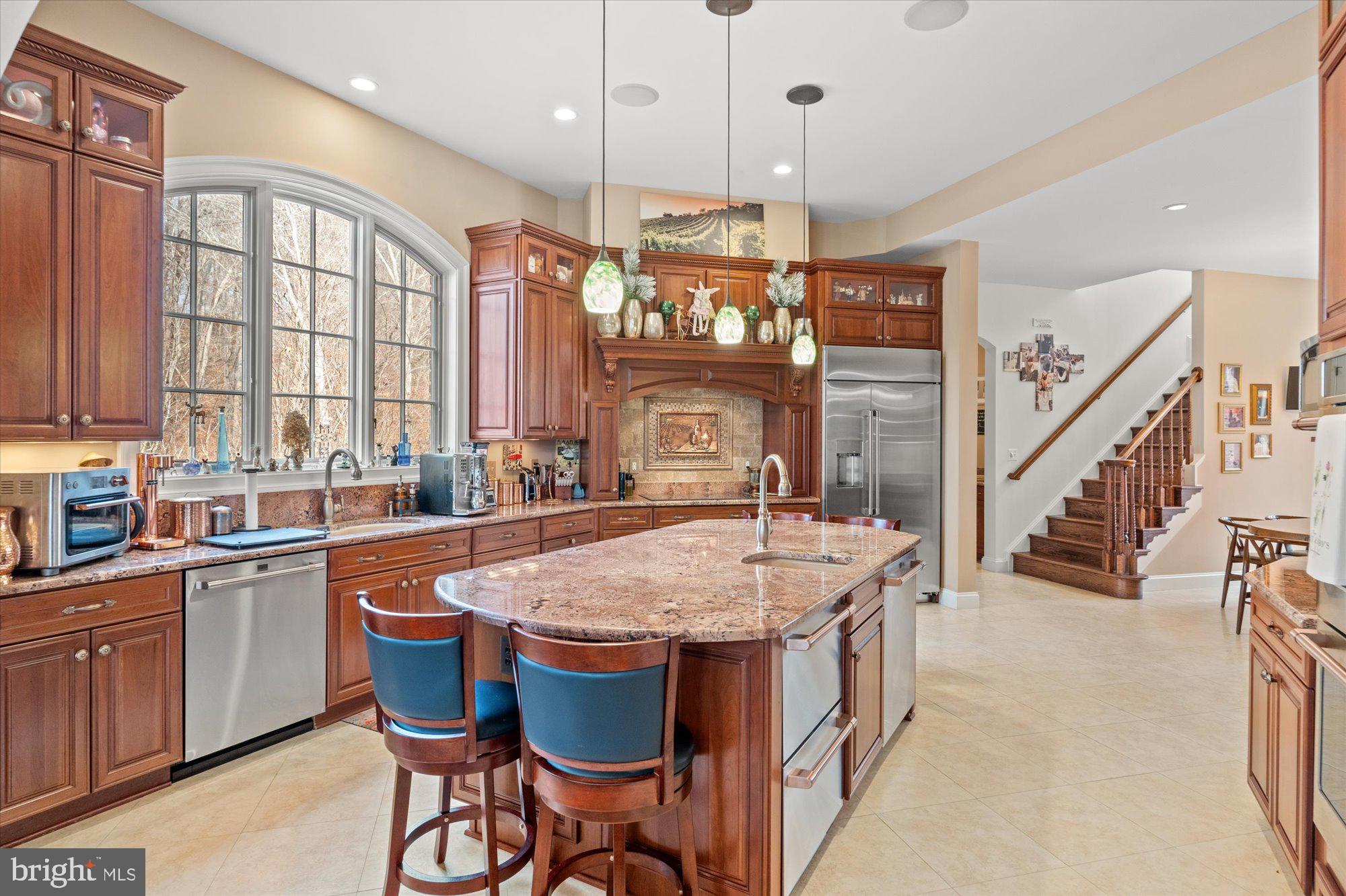 10036 LAKE OCCOQUAN DRIVE