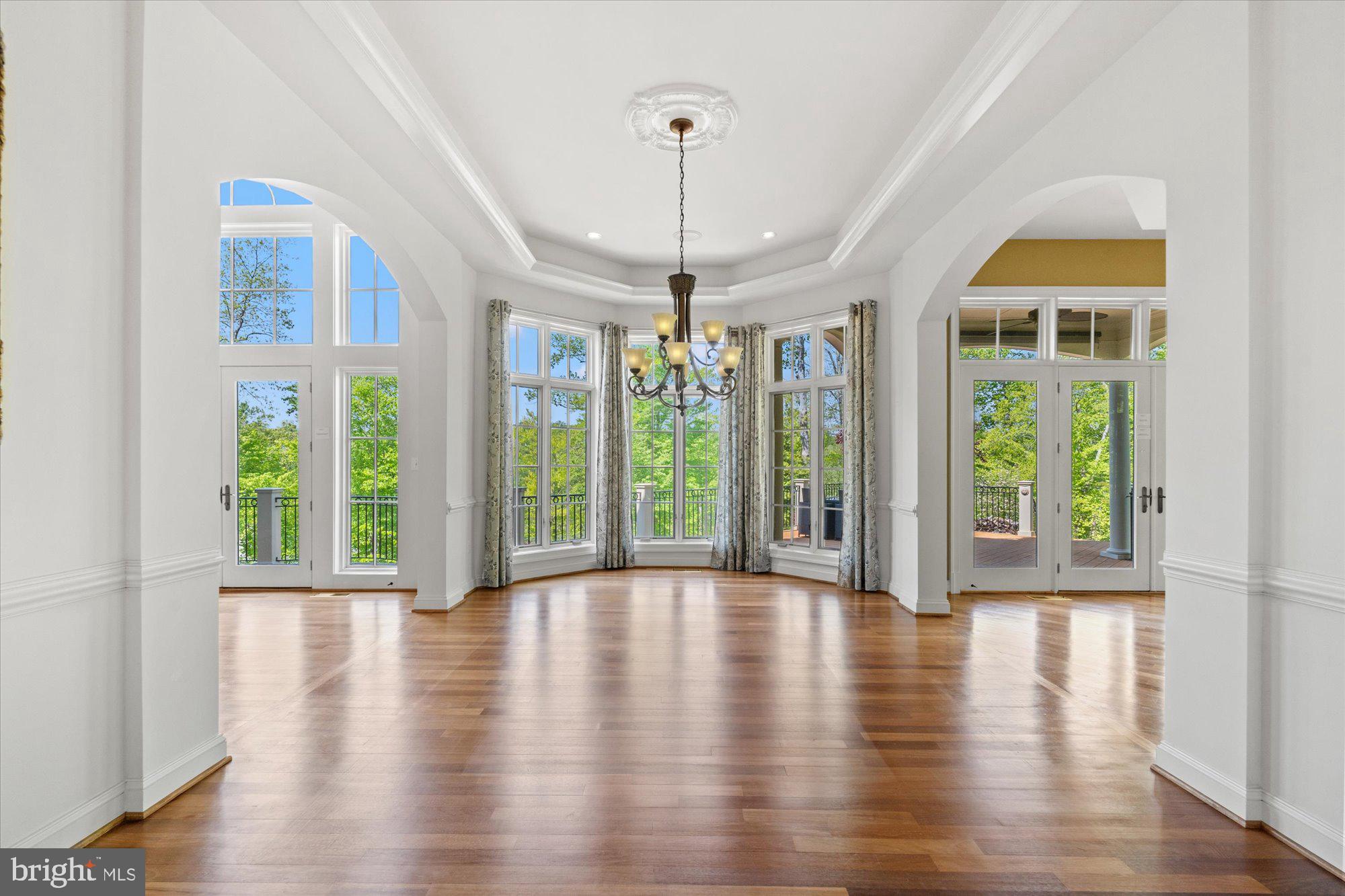 10036 LAKE OCCOQUAN DRIVE