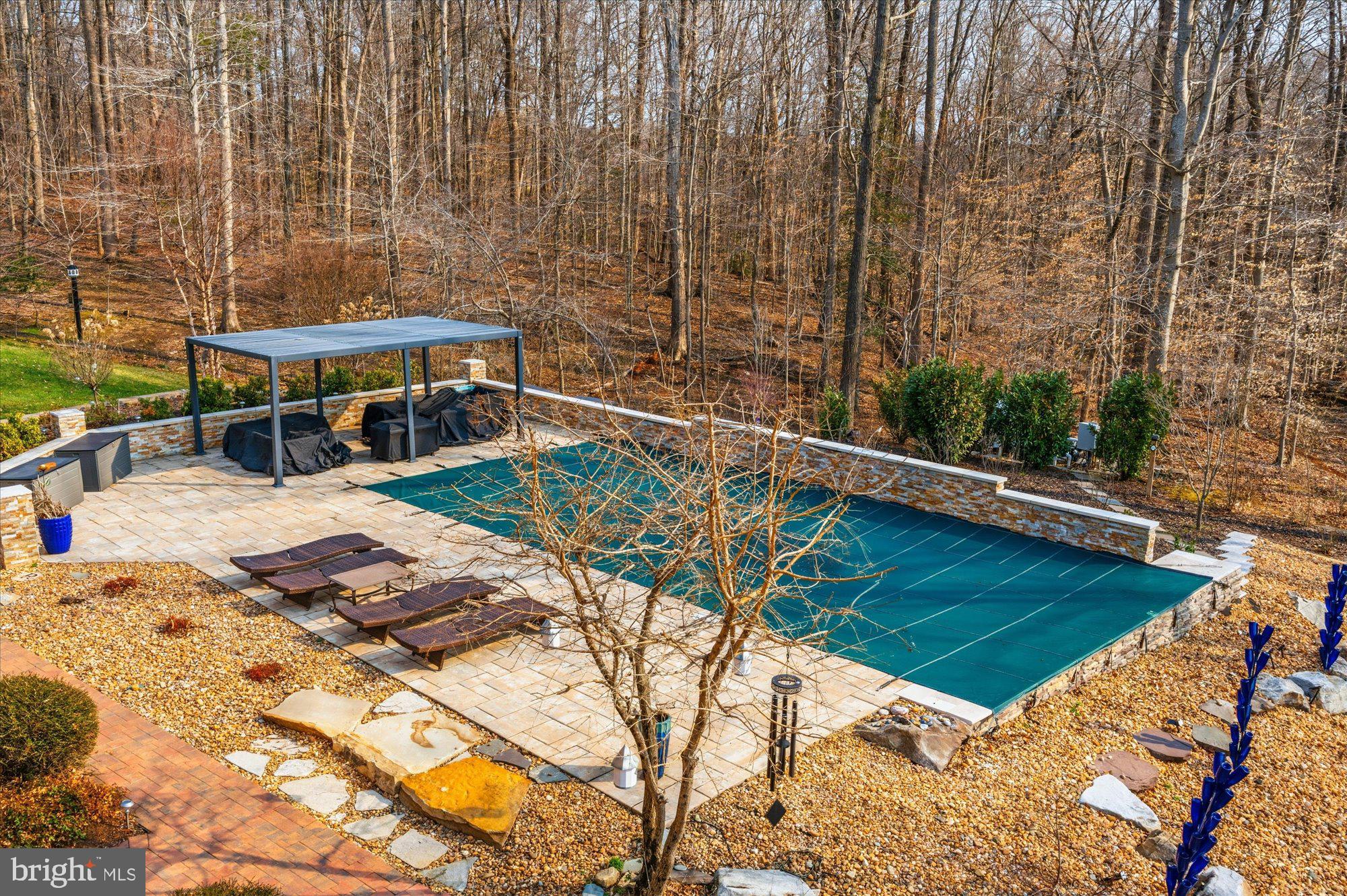 10036 LAKE OCCOQUAN DRIVE