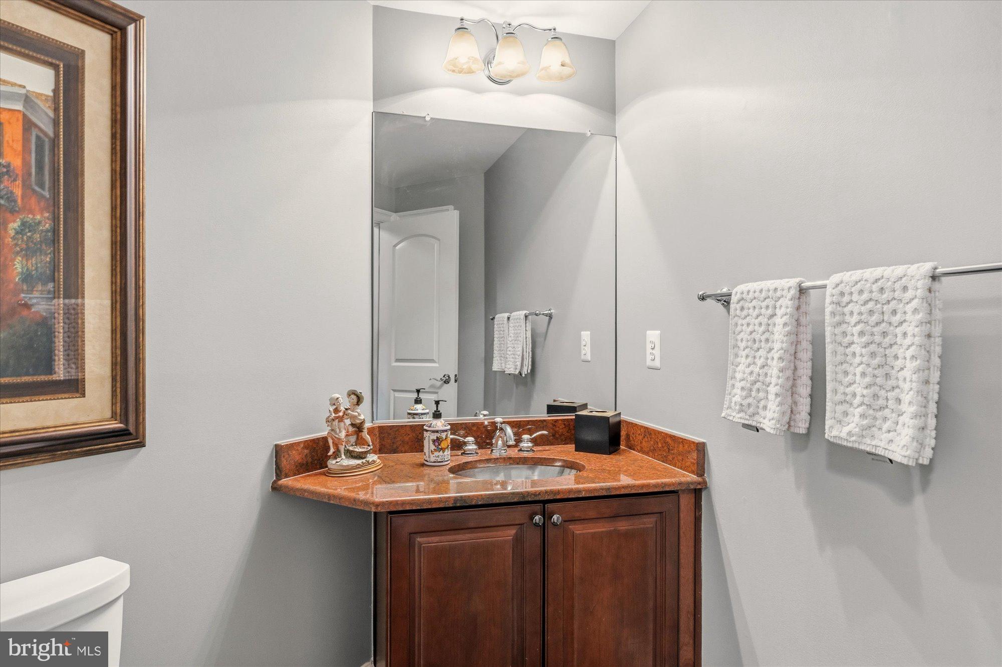 10036 LAKE OCCOQUAN DRIVE