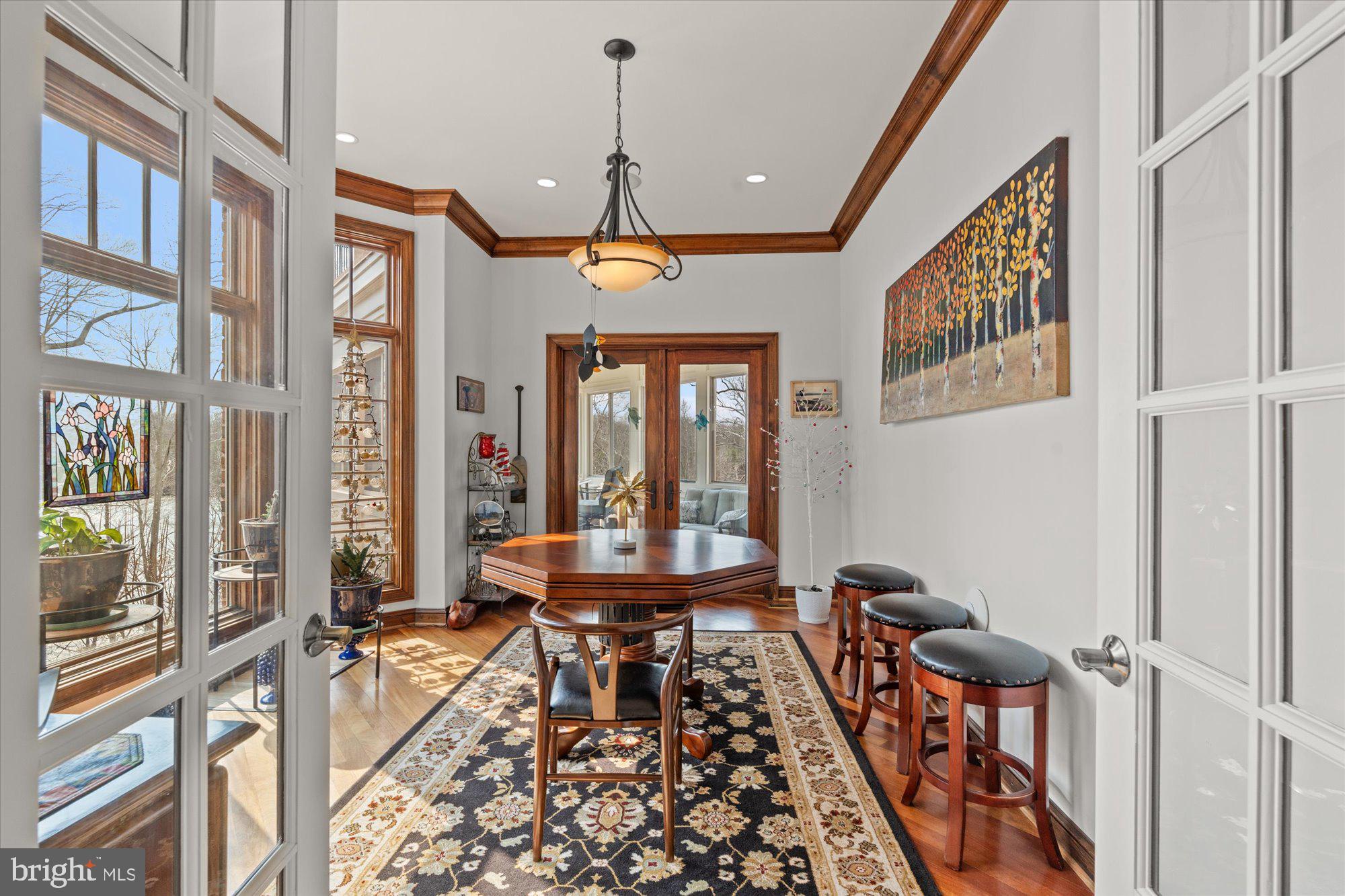 10036 LAKE OCCOQUAN DRIVE