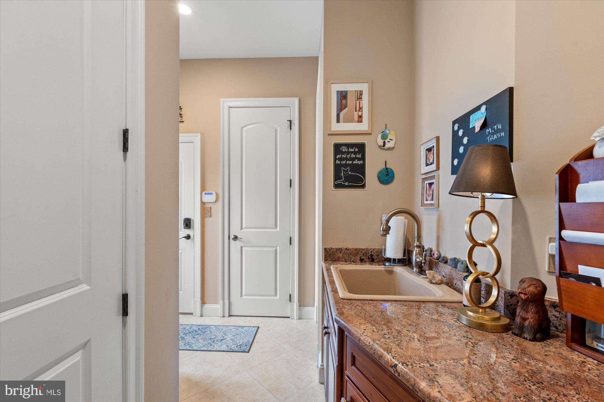 10036 LAKE OCCOQUAN DRIVE