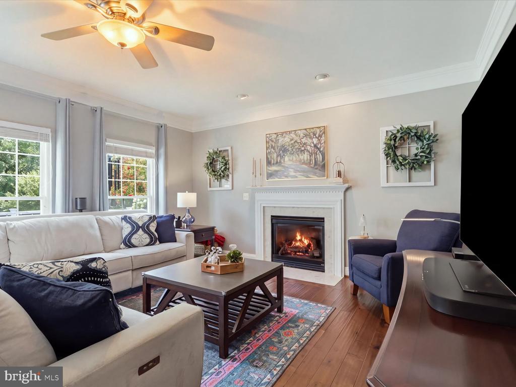 2856 MYRTLEWOOD DRIVE