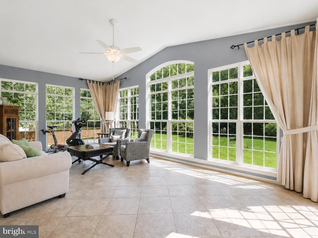 2856 MYRTLEWOOD DRIVE