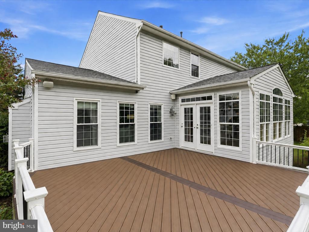 2856 MYRTLEWOOD DRIVE