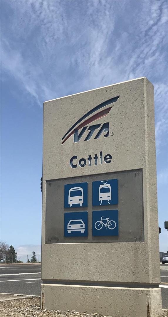 6067 Golden Vista DR