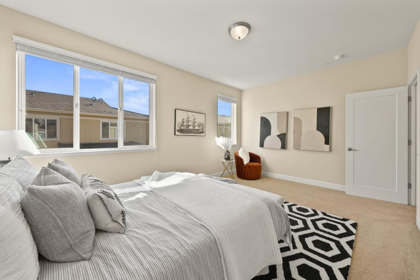 5973 Woodspring LOOP