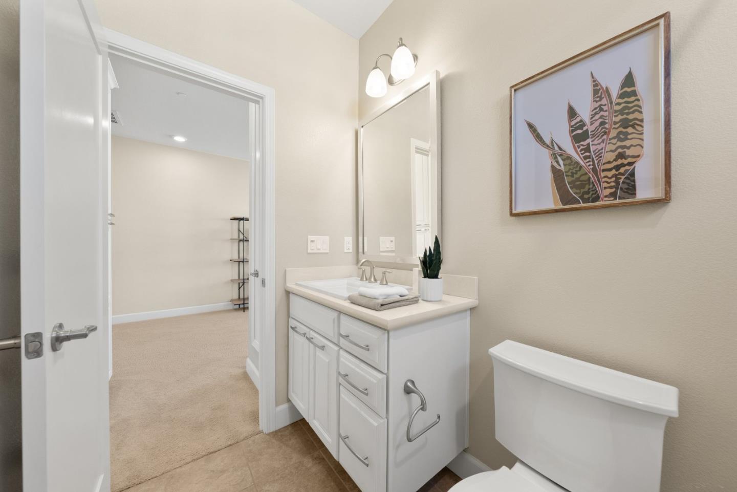 5973 Woodspring LOOP