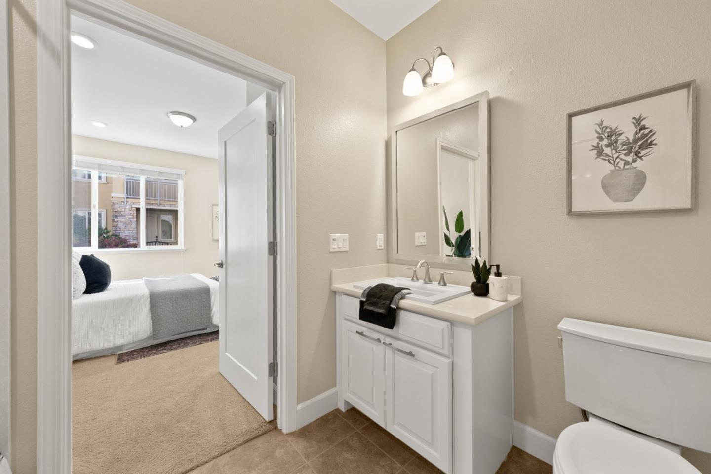 5973 Woodspring LOOP