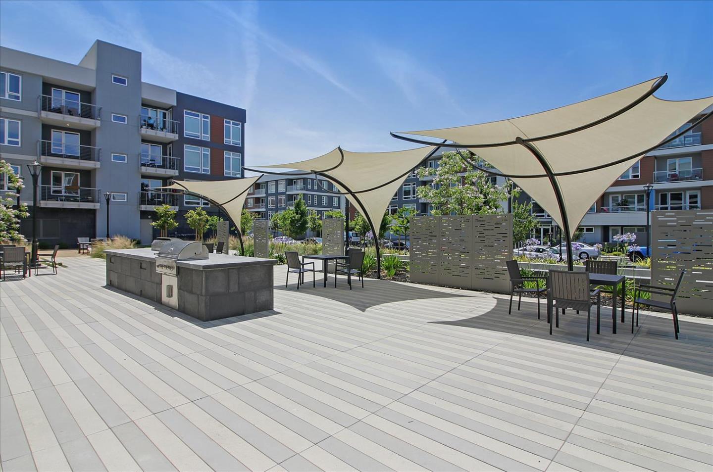 5973 Woodspring LOOP