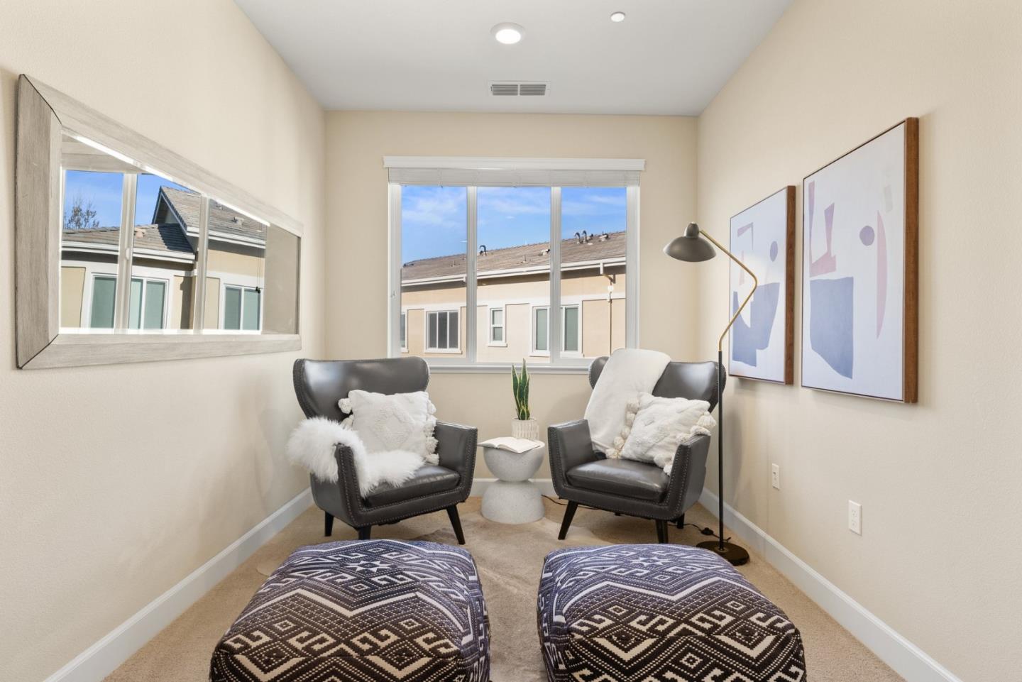 5973 Woodspring LOOP