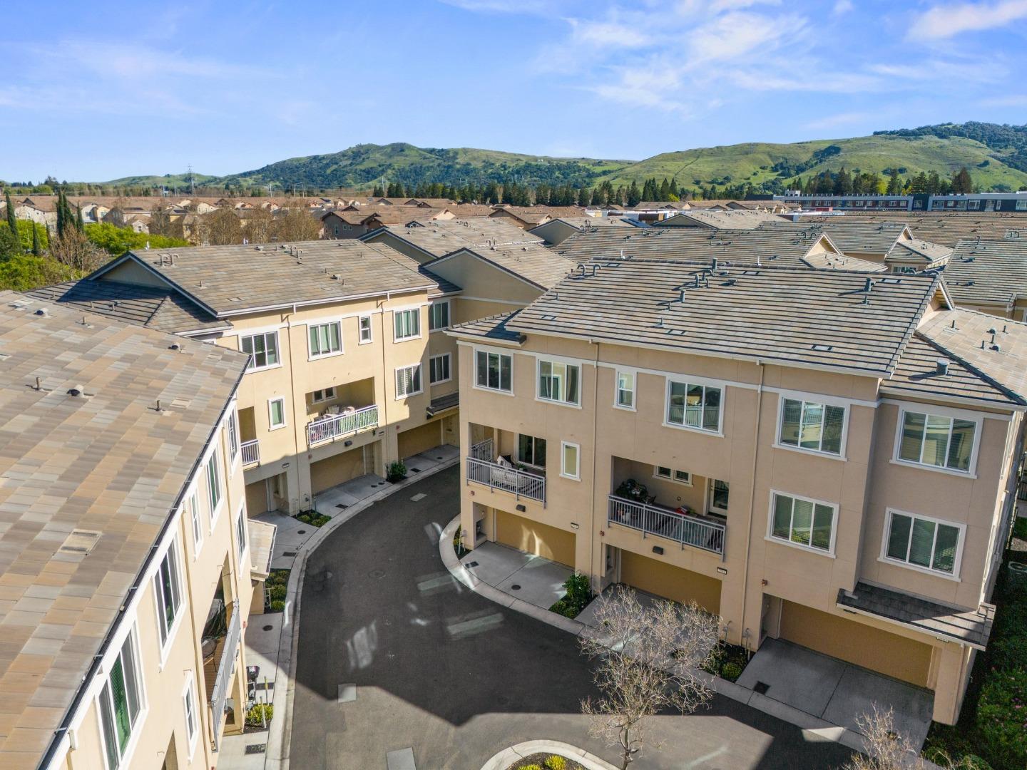 5973 Woodspring LOOP