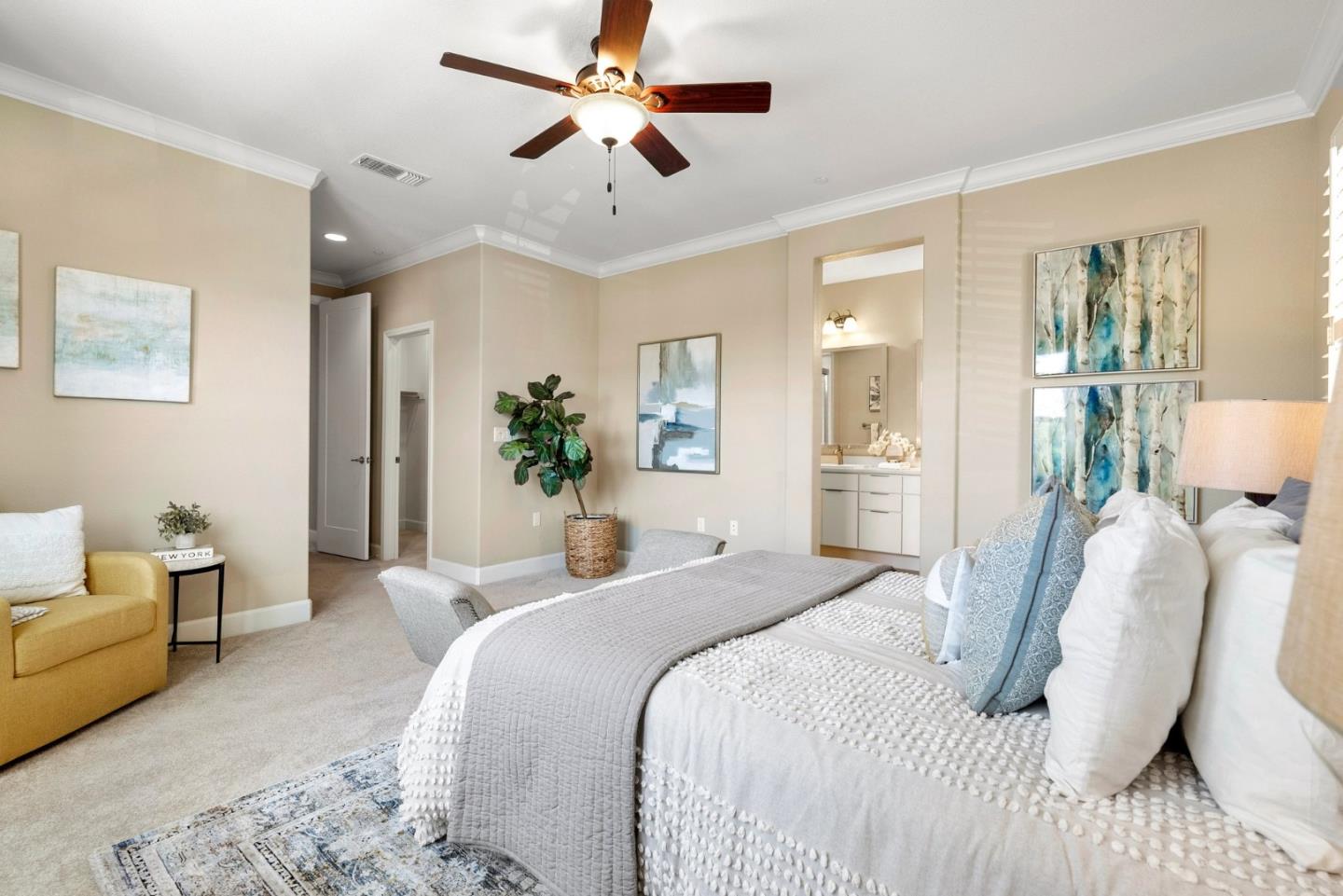 6080 Golden Vista DR