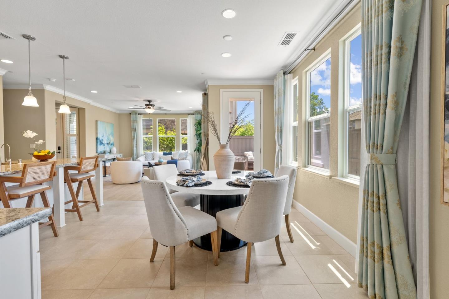 6080 Golden Vista DR