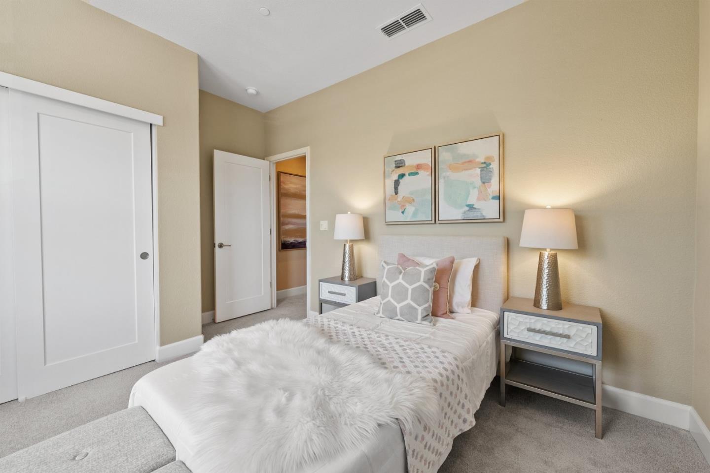 6080 Golden Vista DR