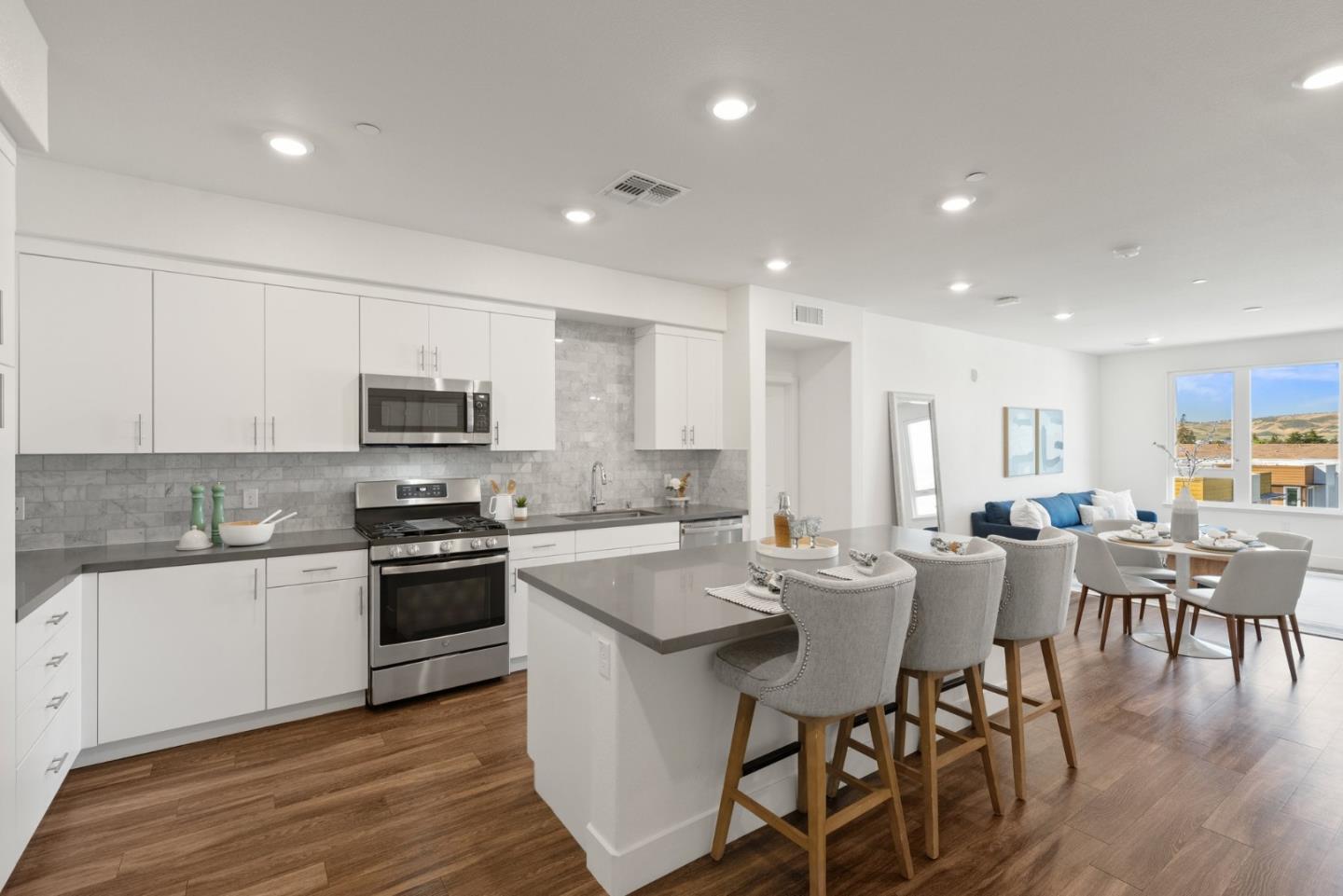 5925 Charlotte DR 416