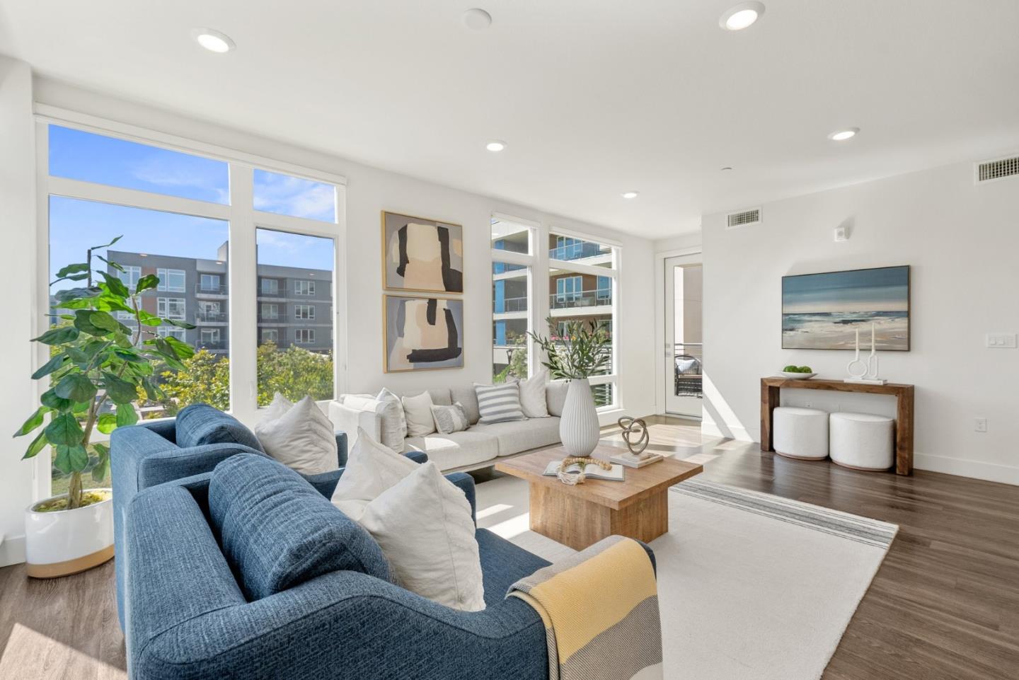 5925 Charlotte DR 233