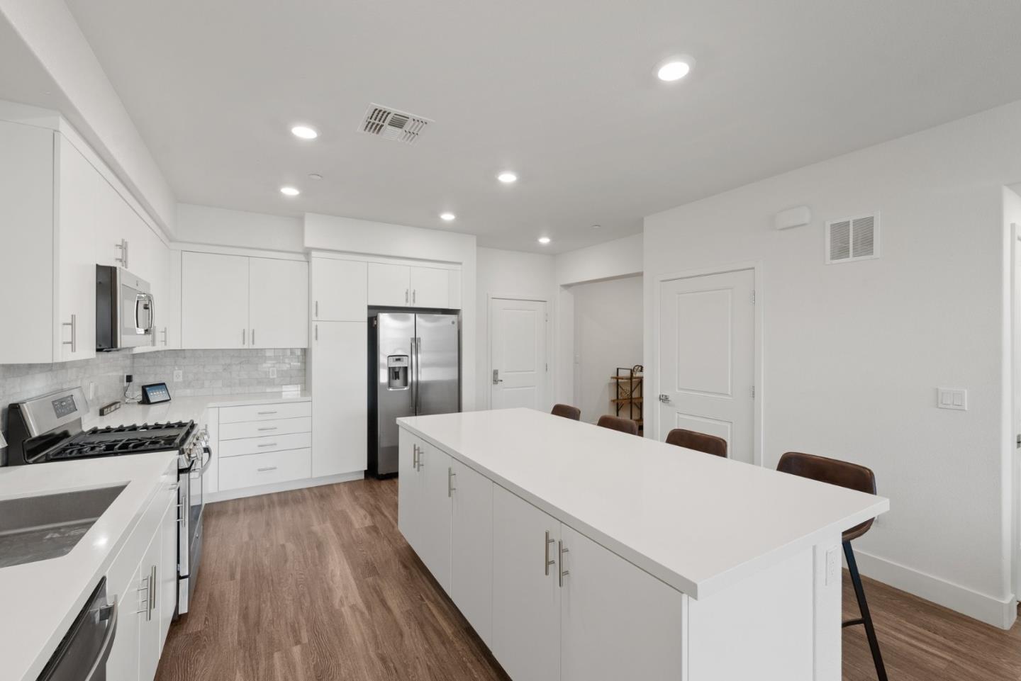 5925 Charlotte DR 419