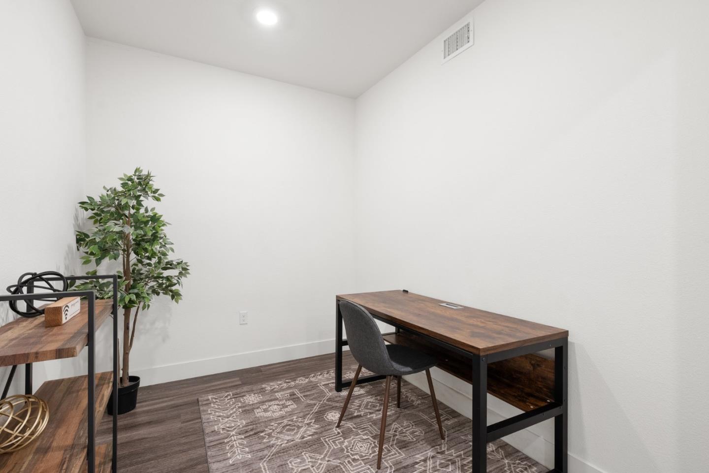 5925 Charlotte DR 419