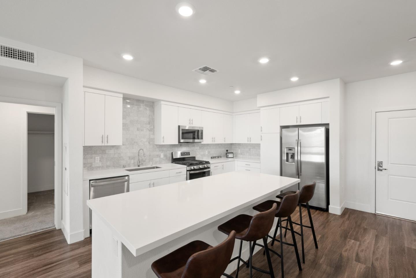 5925 Charlotte DR 419