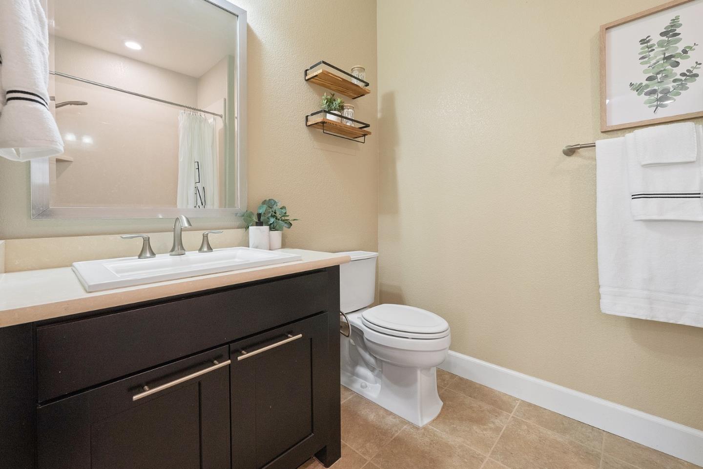 5974 Larkstone LOOP