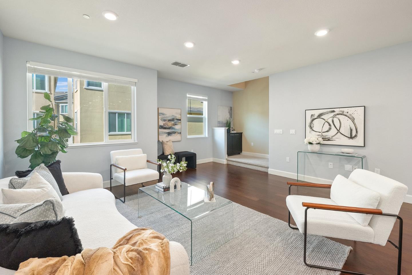 5974 Larkstone LOOP