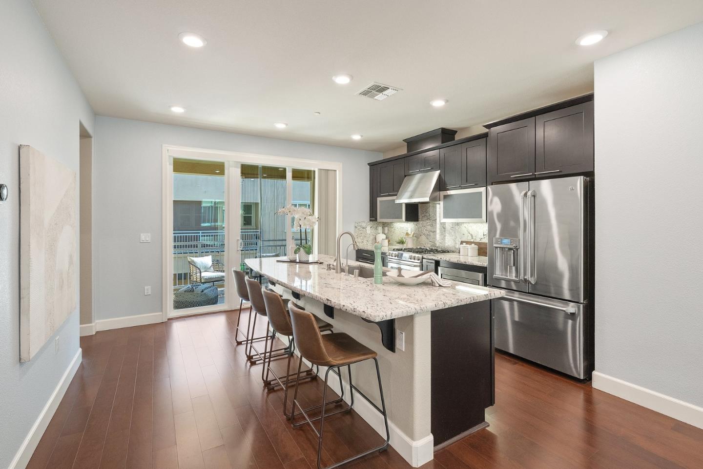 5974 Larkstone LOOP