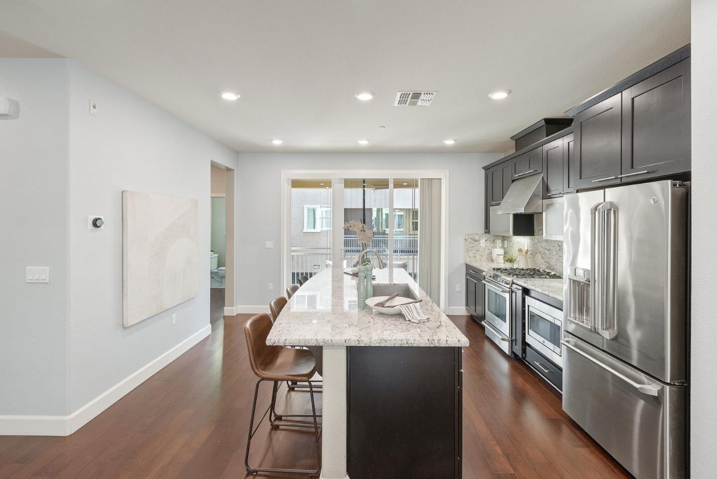 5974 Larkstone LOOP