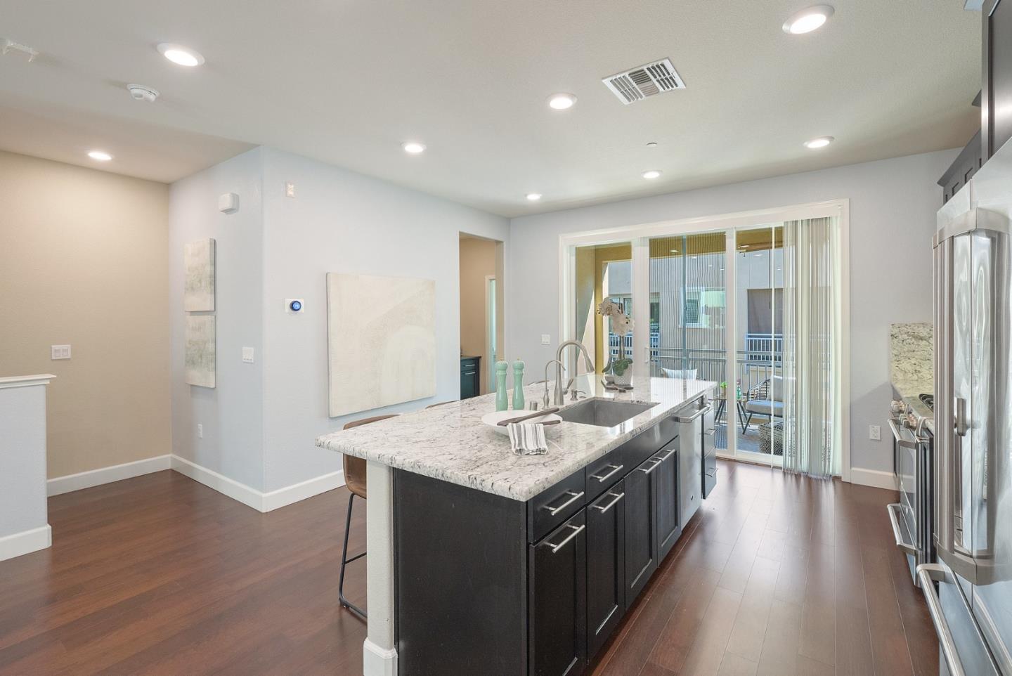 5974 Larkstone LOOP