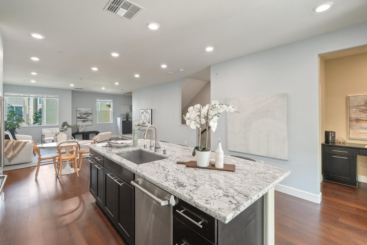 5974 Larkstone LOOP
