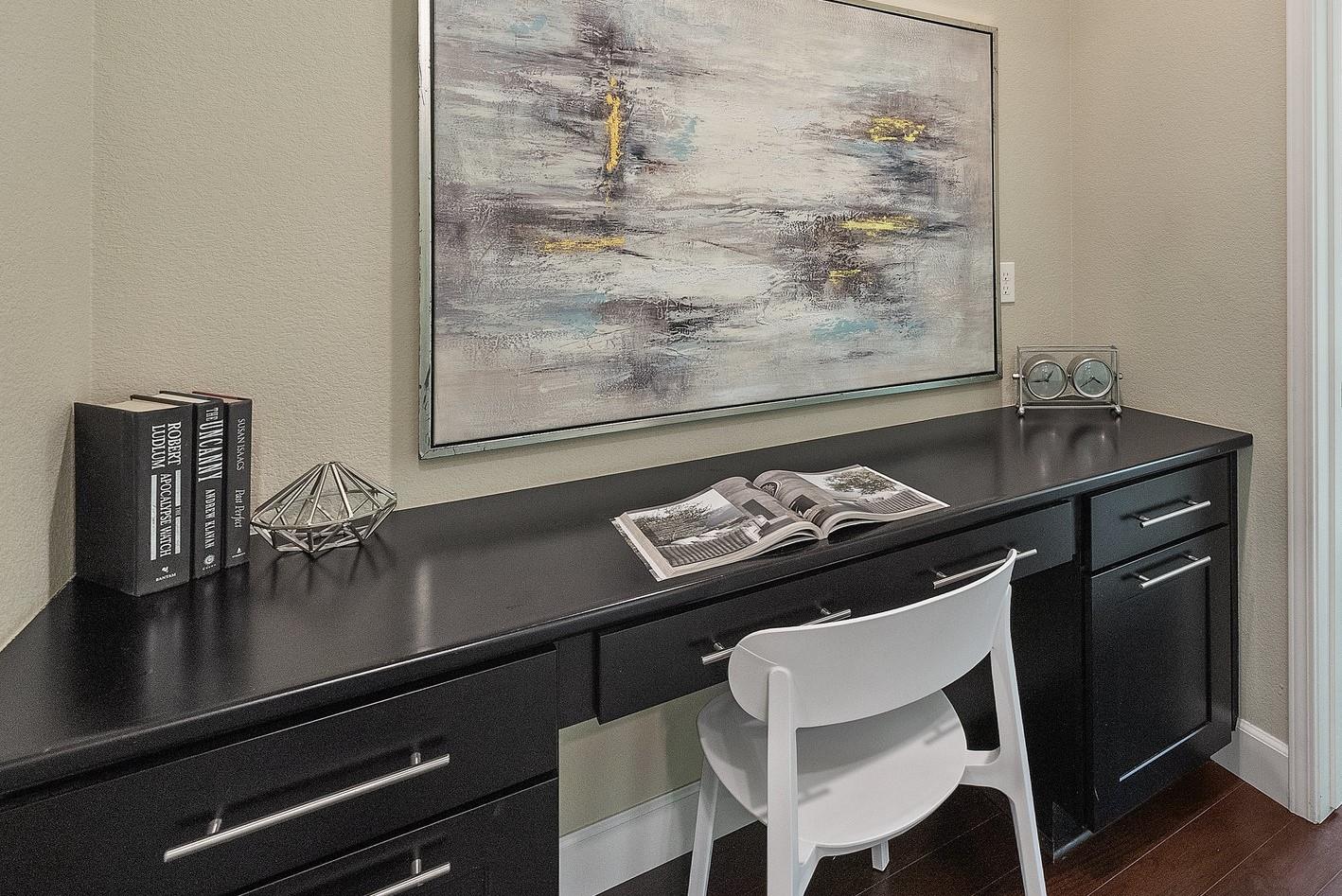 5974 Larkstone LOOP