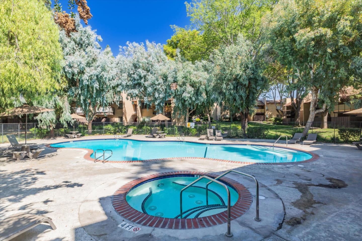 247 N Capitol AVE 226