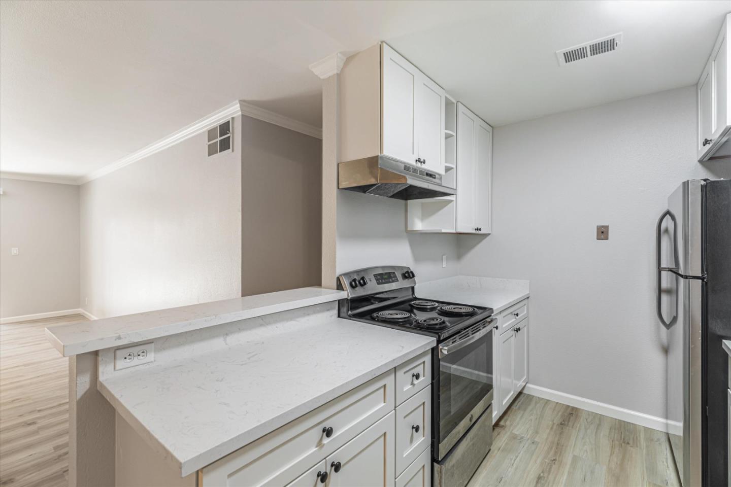 247 N Capitol AVE 226