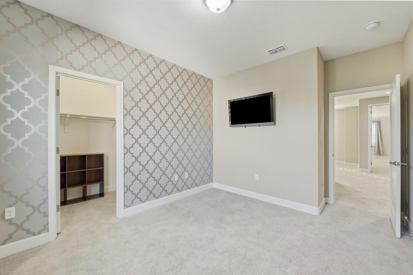 819 Maddox Loop