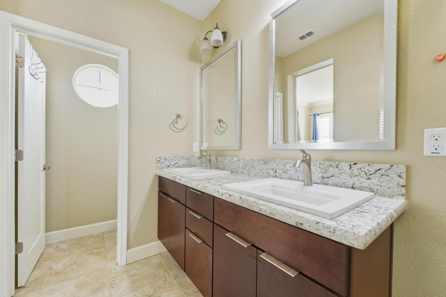 819 Maddox Loop