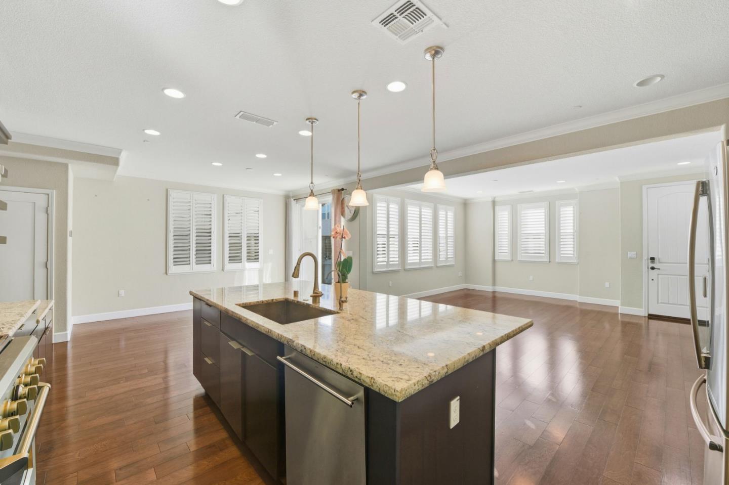 819 Maddox Loop