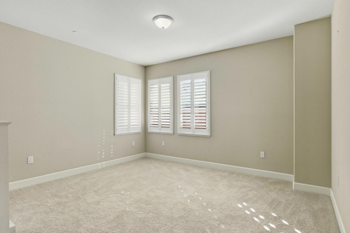819 Maddox Loop