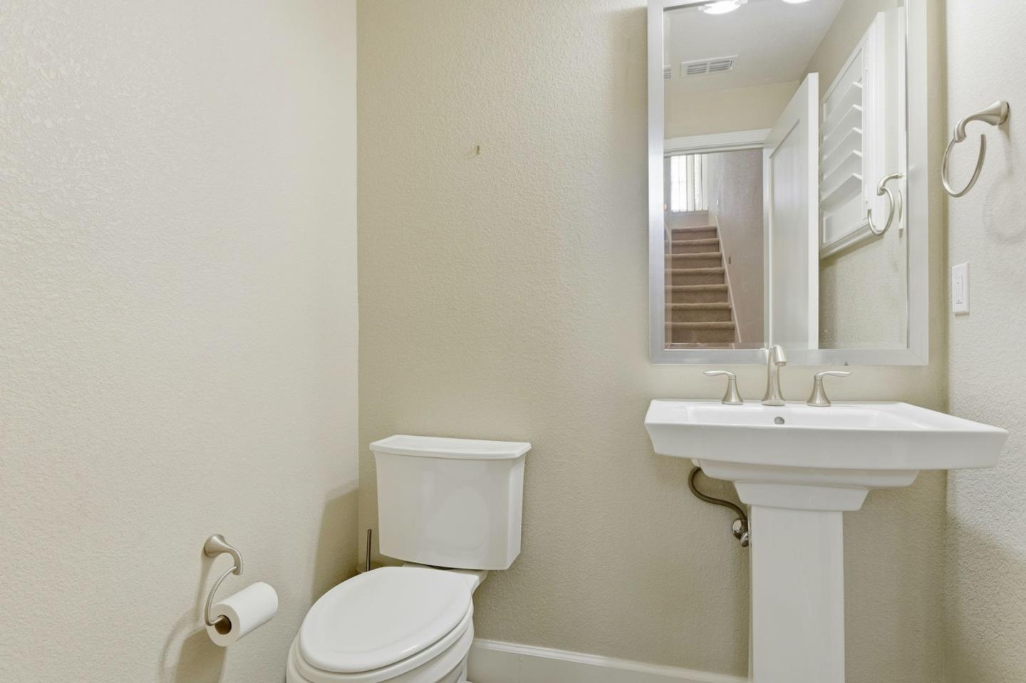 819 Maddox Loop