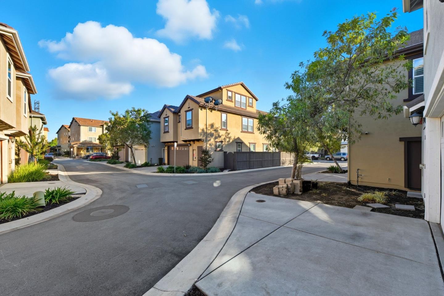 819 Maddox Loop