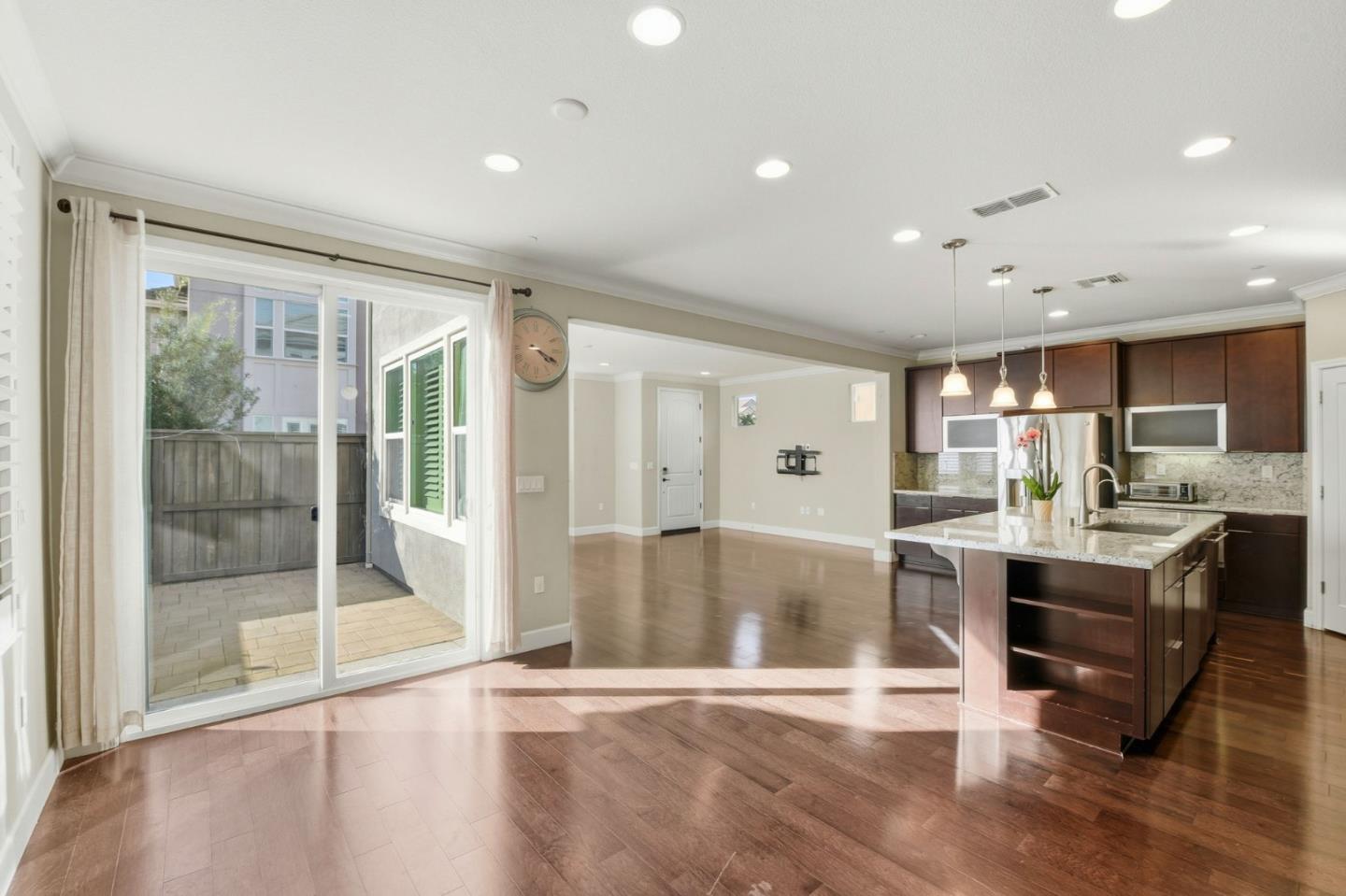 819 Maddox Loop