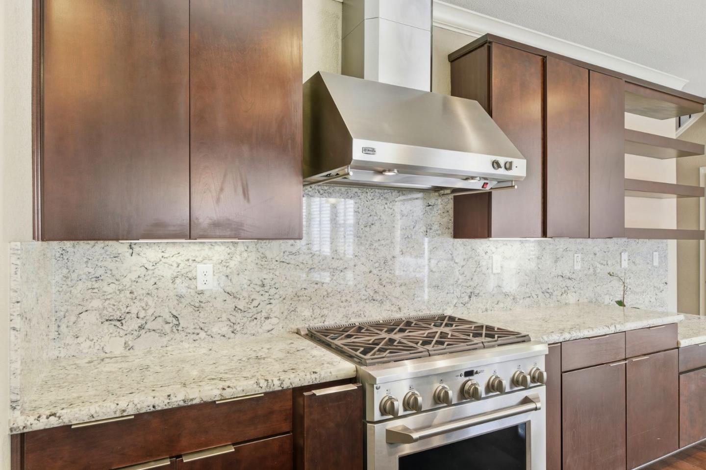 819 Maddox Loop