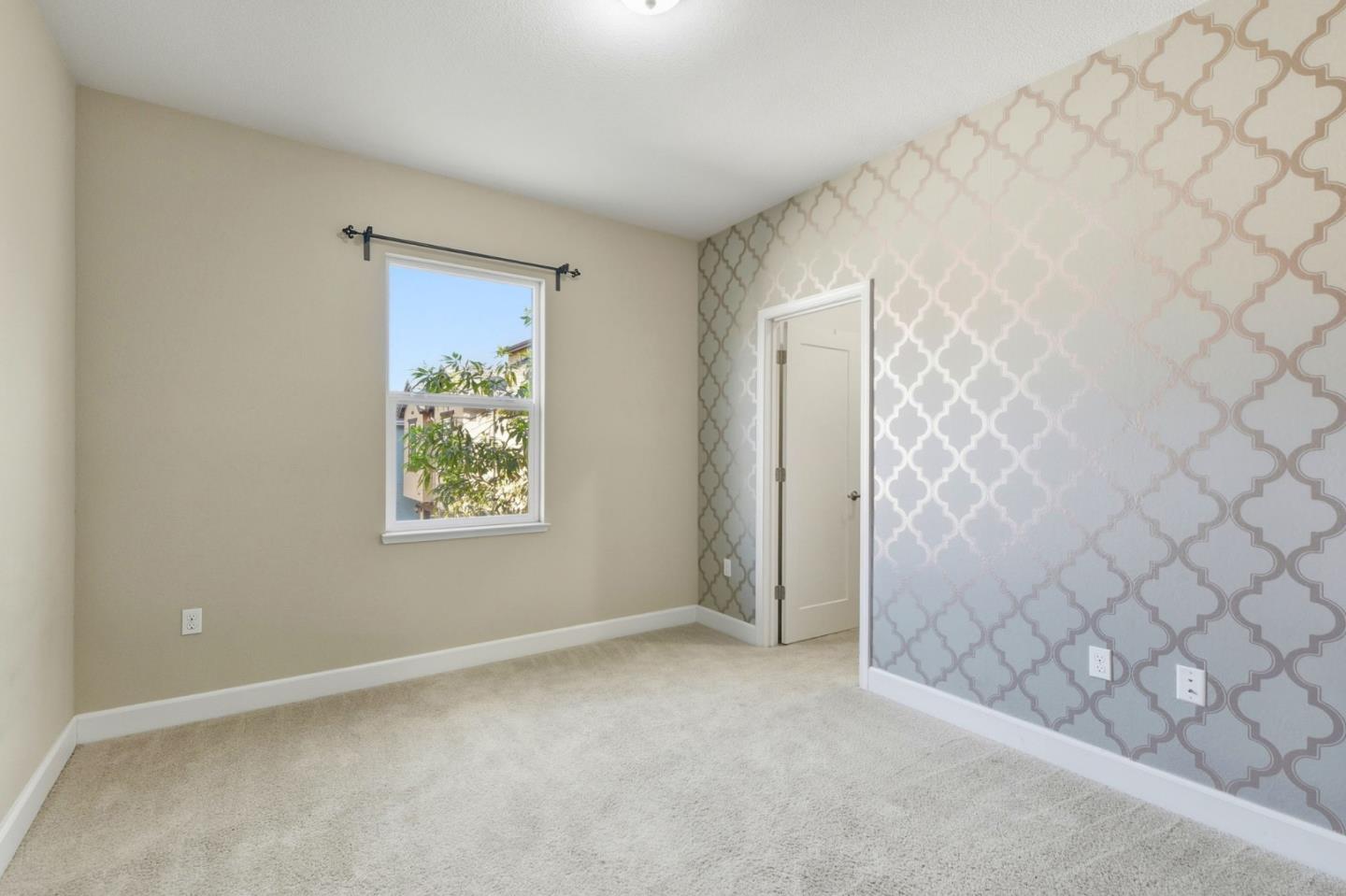 819 Maddox Loop