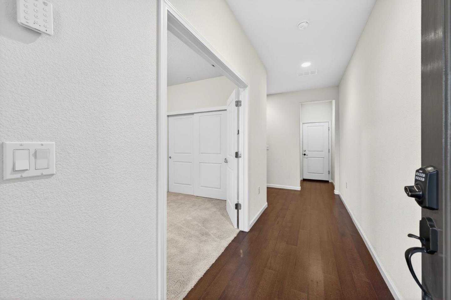 890 White Moonstone Loop