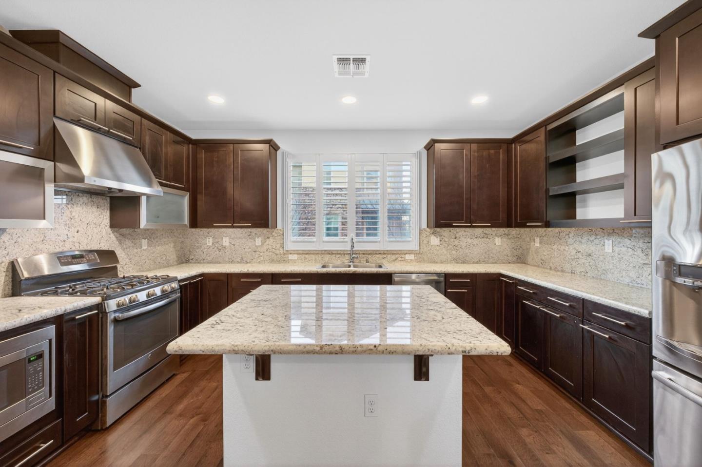 890 White Moonstone Loop