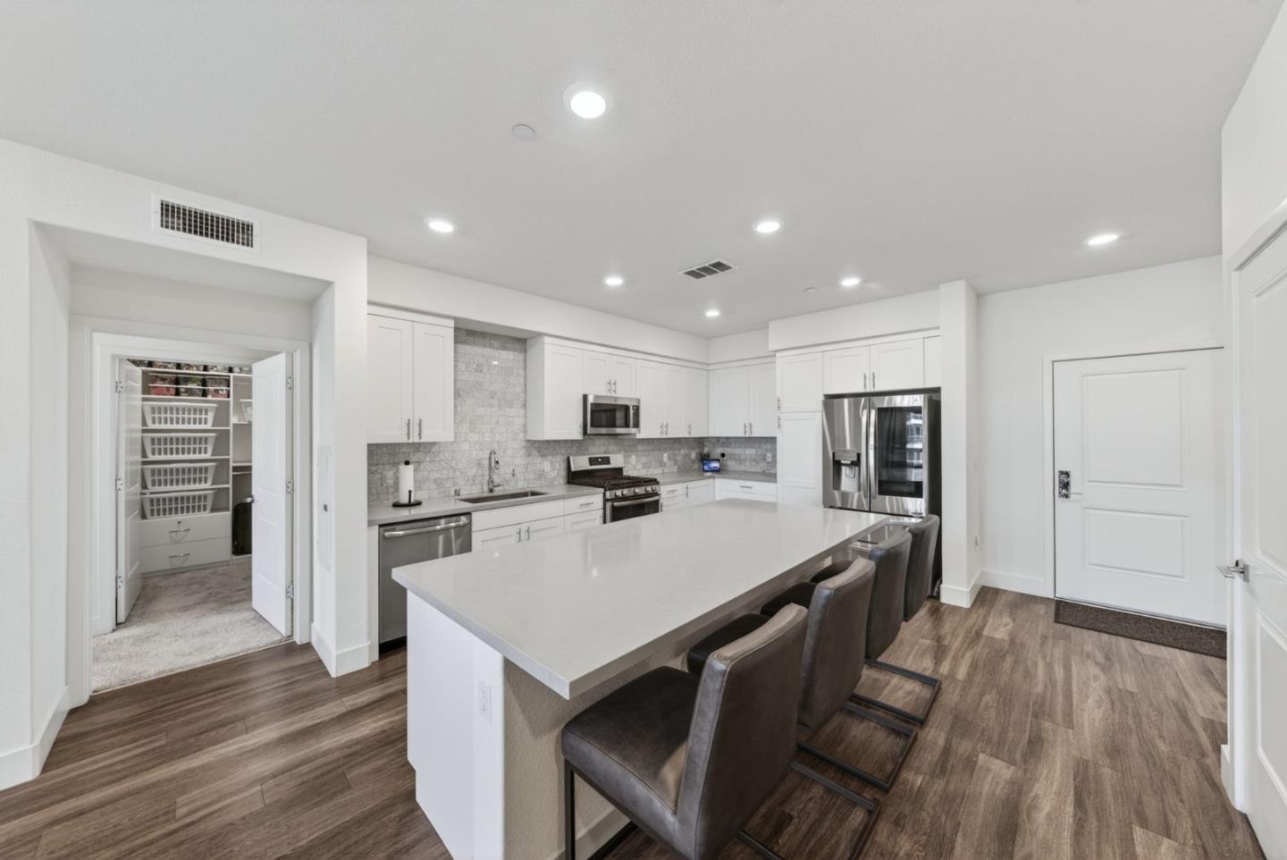 5933 Sunstone Drive 306