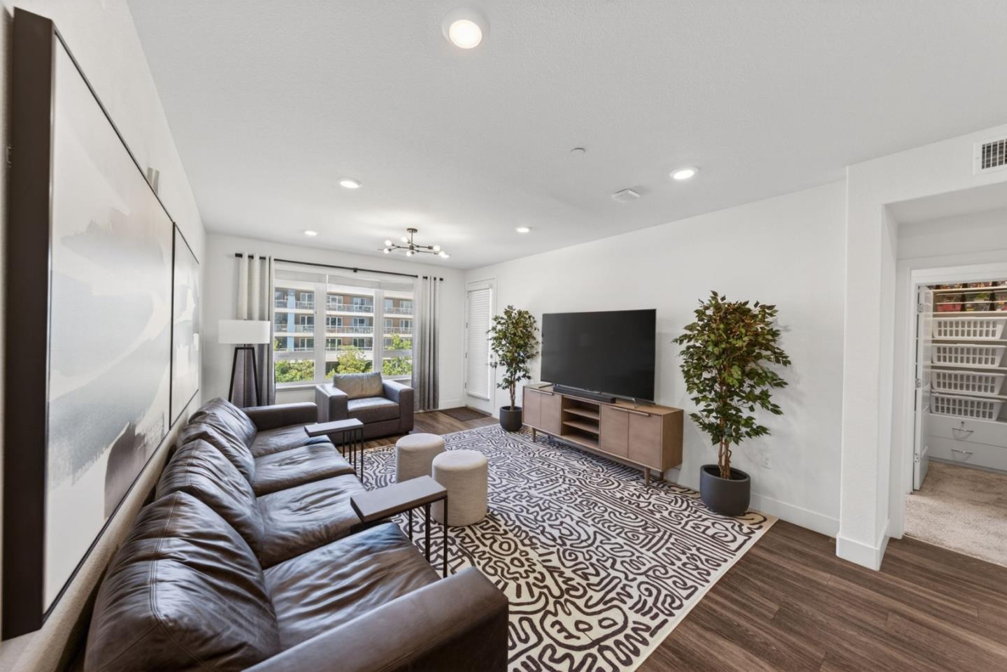 5933 Sunstone Drive 306