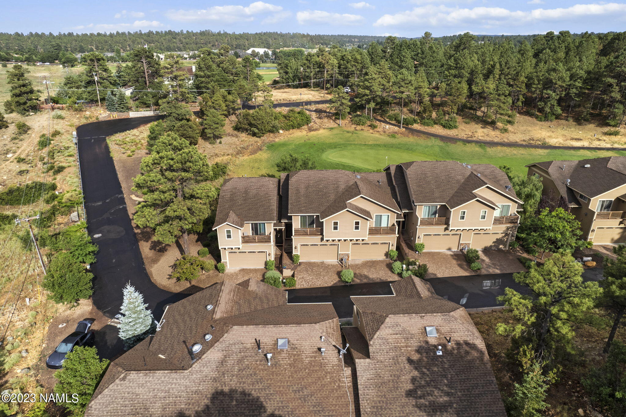 3957 N Tam Oshanter Drive