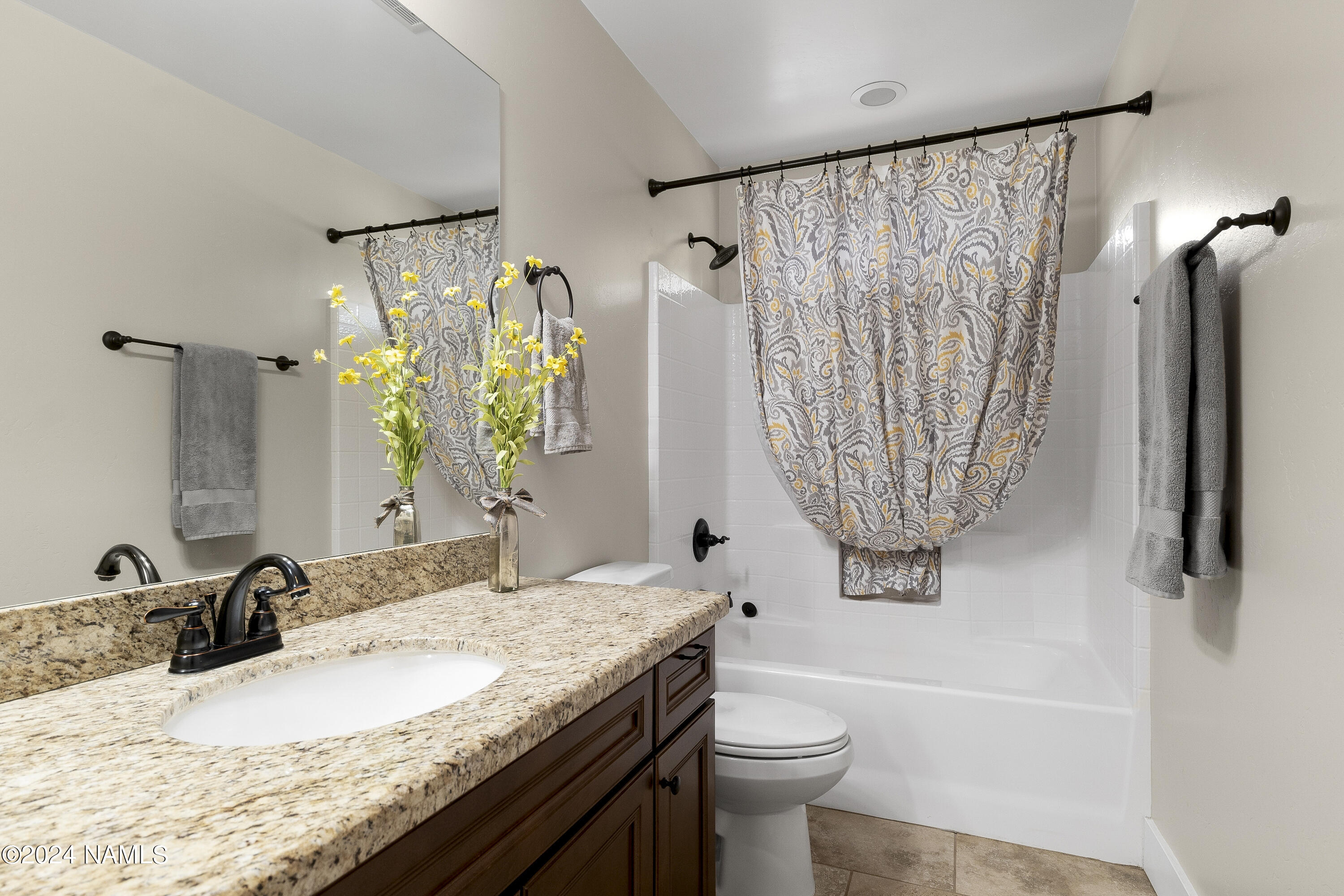 2824 W Pico Del Monte Cir Circle